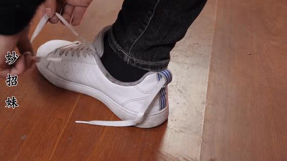 鞋子后面的小尾巴叫什么名字,鞋子后面一个小尾巴叫啥