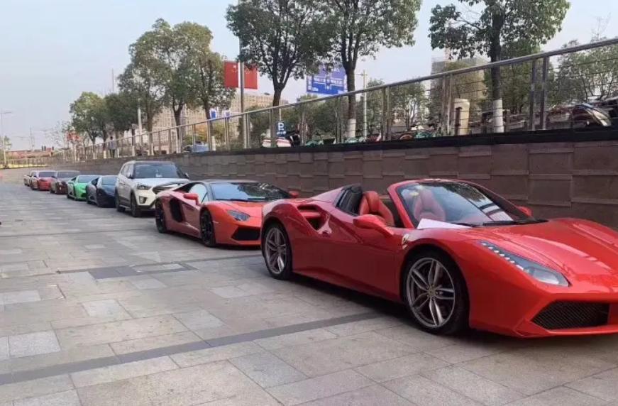 北漂女孩租老人房,北漂女孩1000块钱的出租屋生活