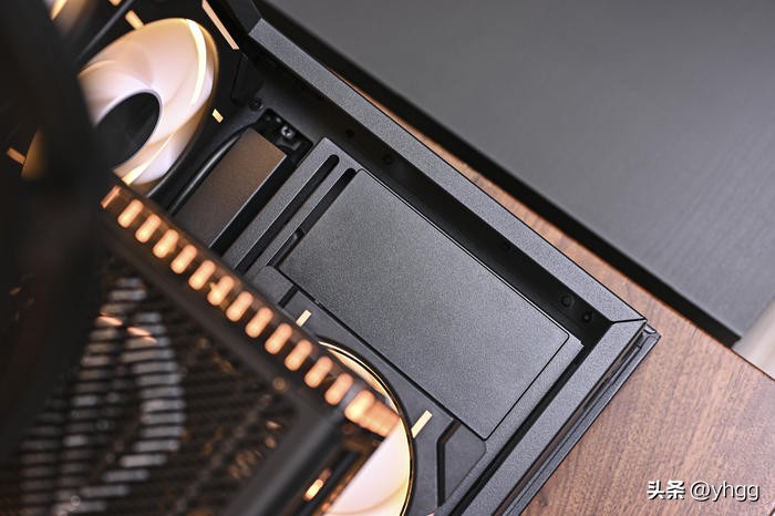 黑金全塔海景房——ROGZ790HERO+4080猛禽+追风者NV7装机展示