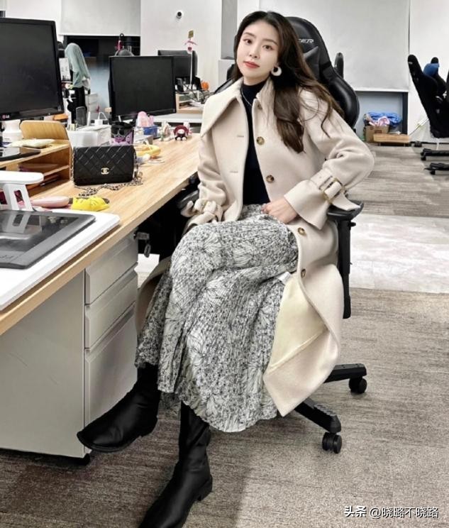“大衣+长裙”=优雅、藏肉！学日本杂志这样搭，30~60岁都适合