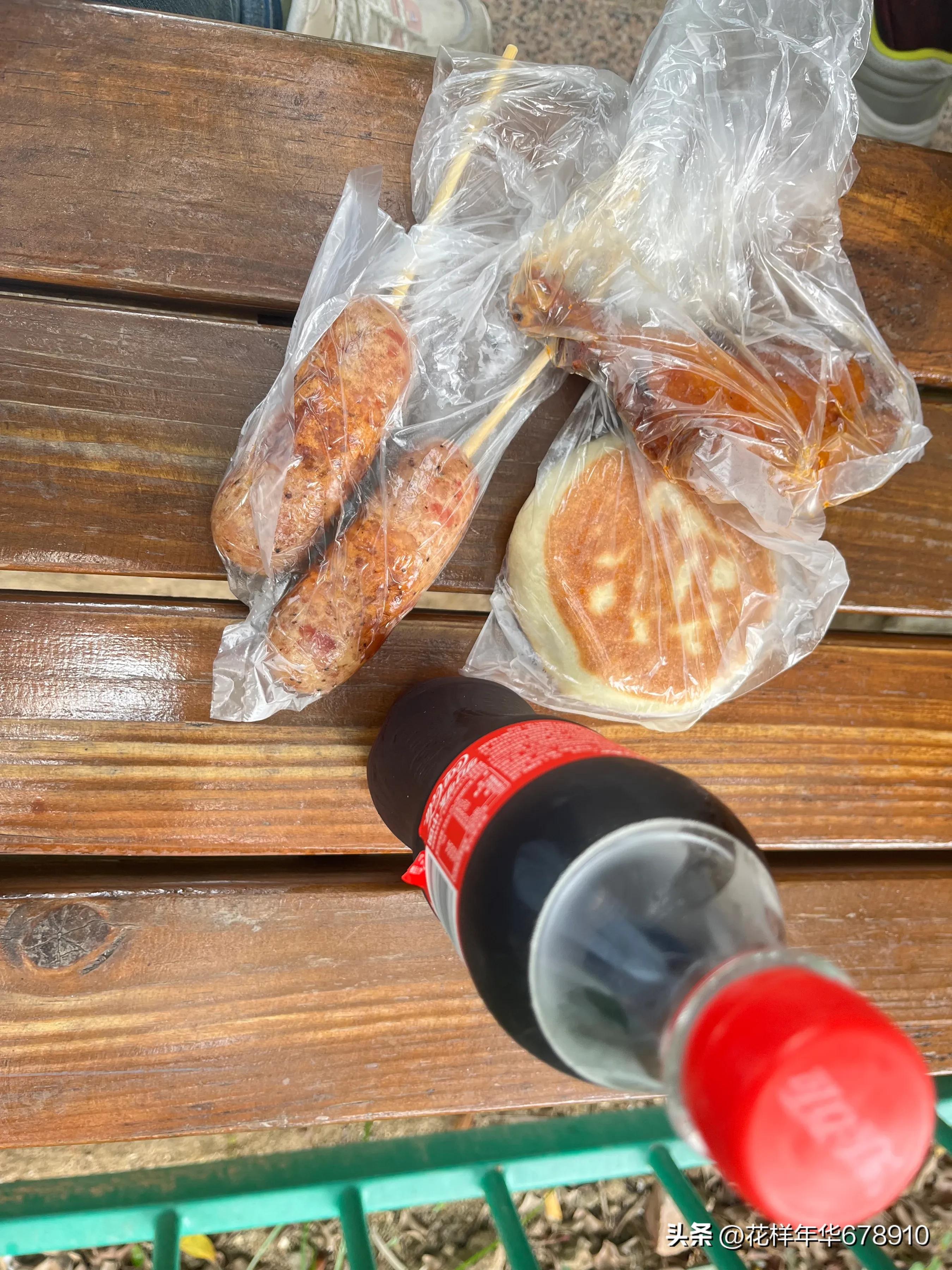 美丽的鼓浪屿鹭岛游艇夜游,美丽的厦门鼓浪屿海边沙滩风景