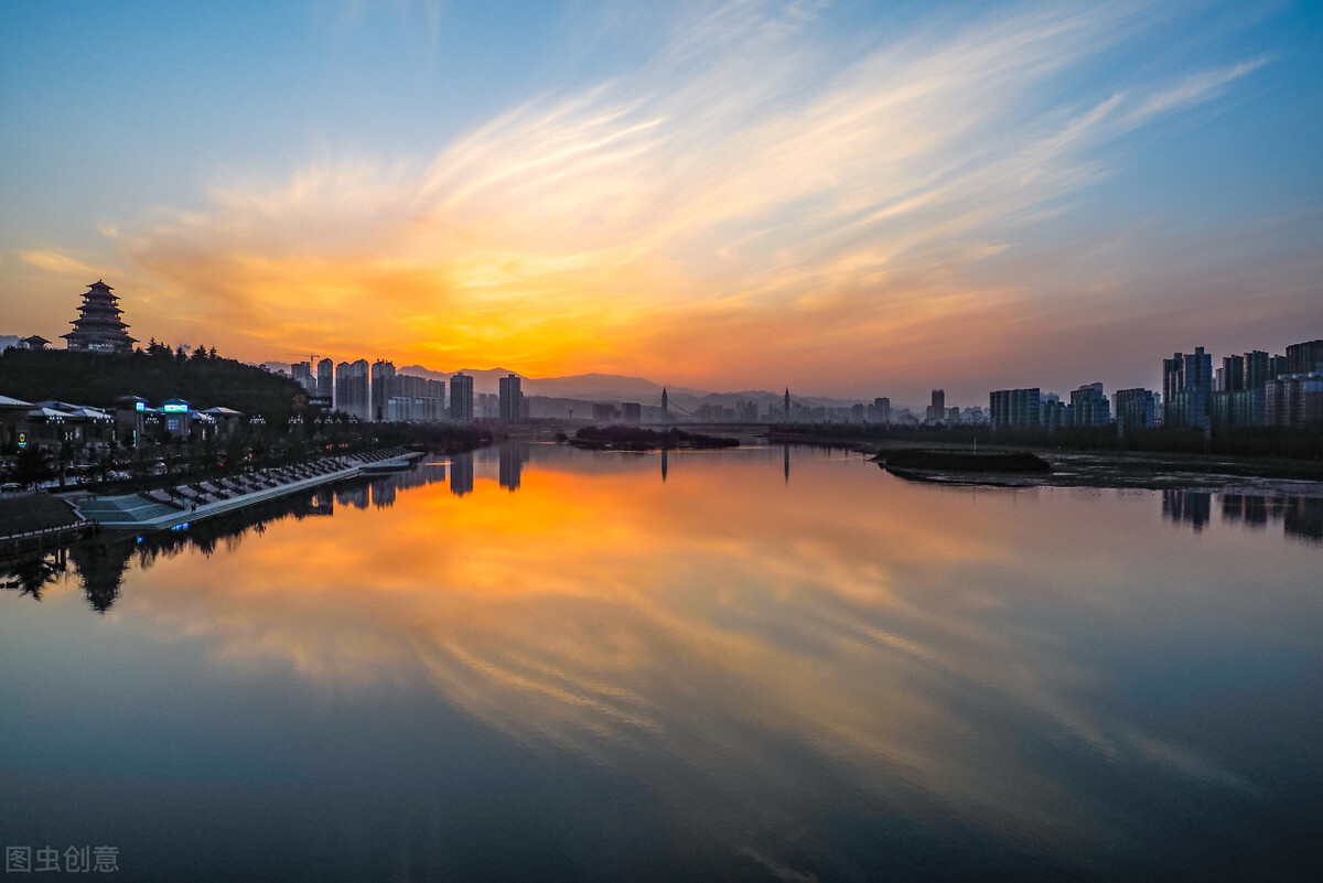 情商高的人一定要懂得这七条城府,城府深的人都会说这三种话