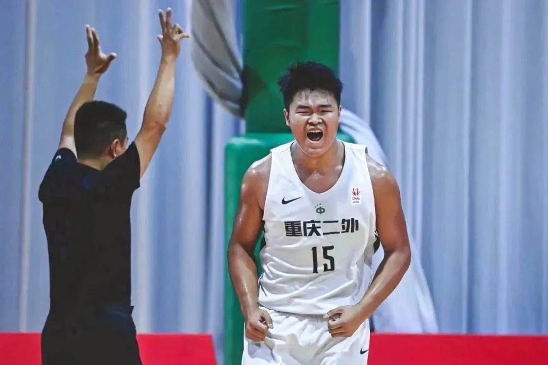 青春无畏逐梦扬威什么意思,我们的口号是青春无畏逐梦扬威