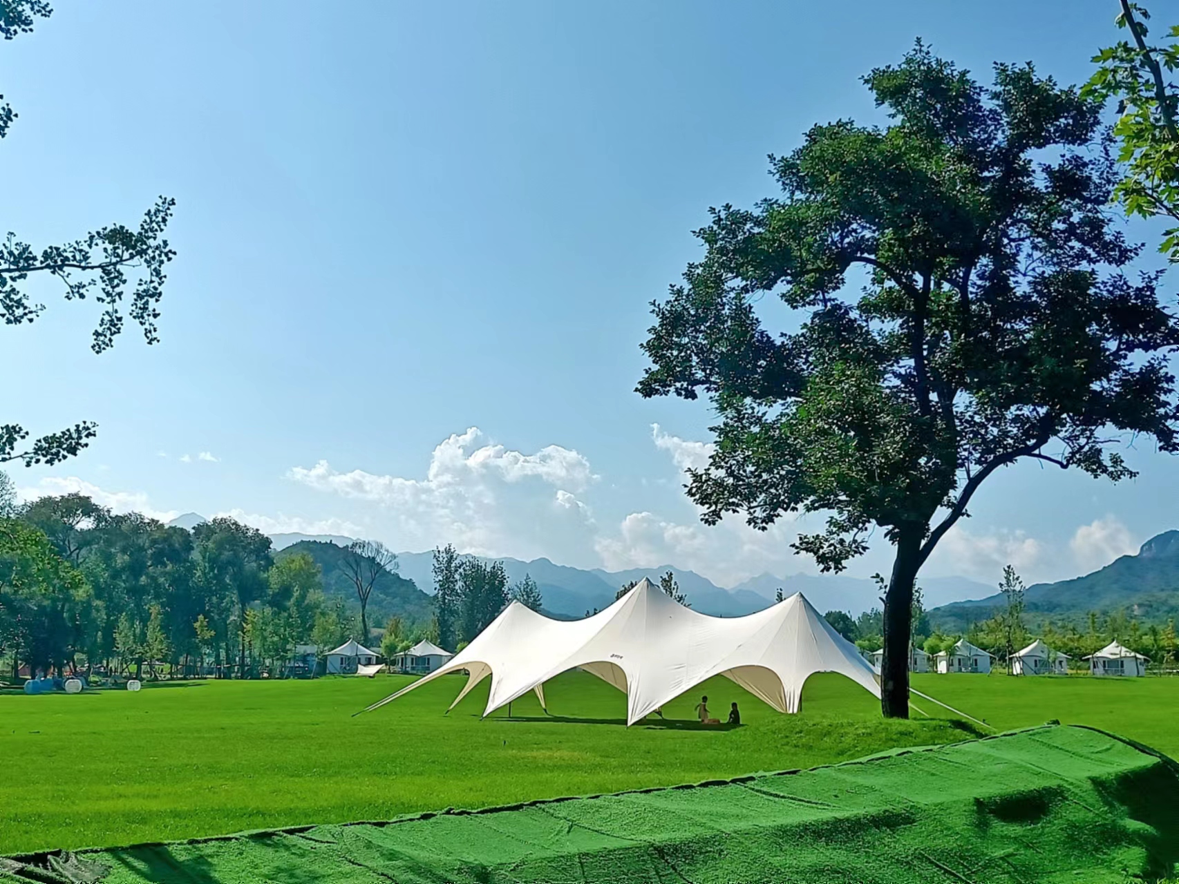 漫山花溪谷的美,花溪民宿漫山花溪谷