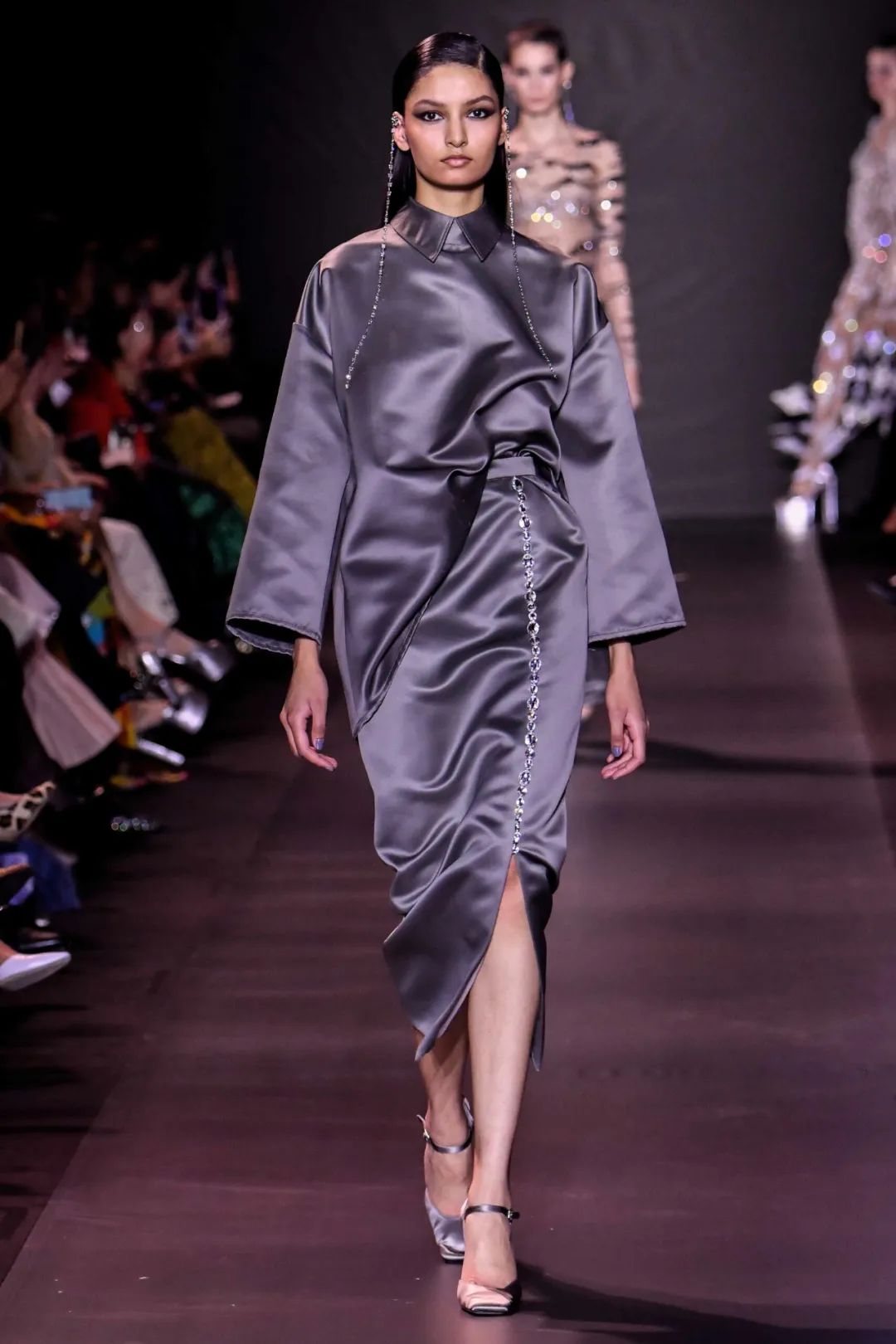 georgeshobeika2018时装秀完整版,georgeshobeika2016高定秀场