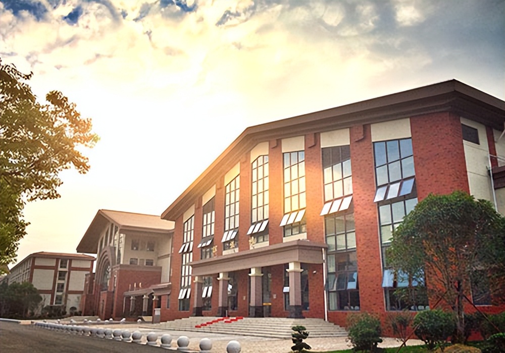 上海师范大学天华学院招聘老师,上海师范大学天华学院招初中生吗