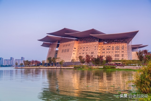 理科男生就业前景好的十大专业,2022理科男生前景最好的十大专业