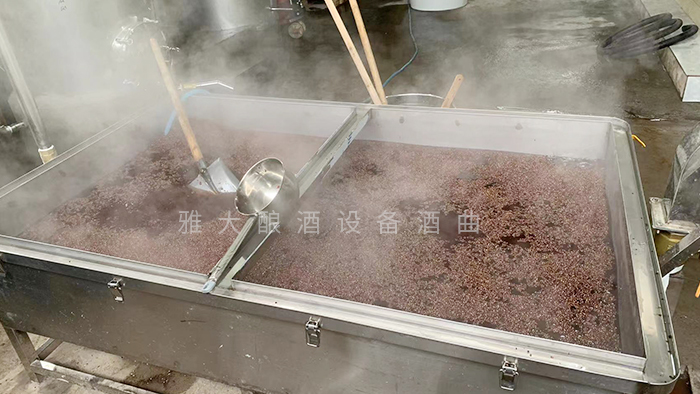 一般酿酒设备蒸粮全过程,酿酒设备做固态酒