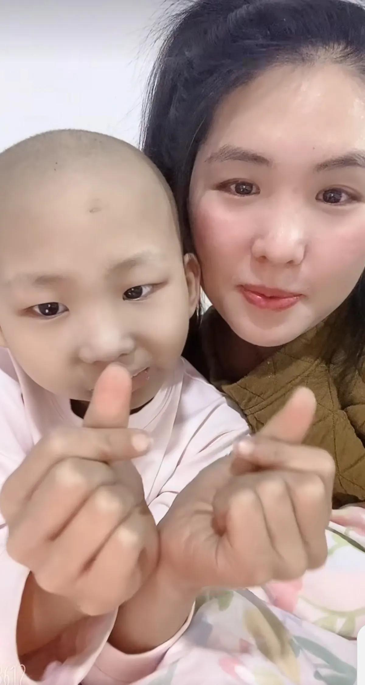 孩子腮腺淋巴结炎一直反复,儿童脸部淋巴结发炎一个大包