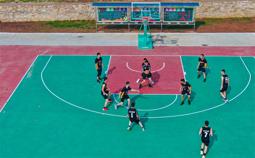 第71集团军：开展群众性文化活动，官兵欢度国庆