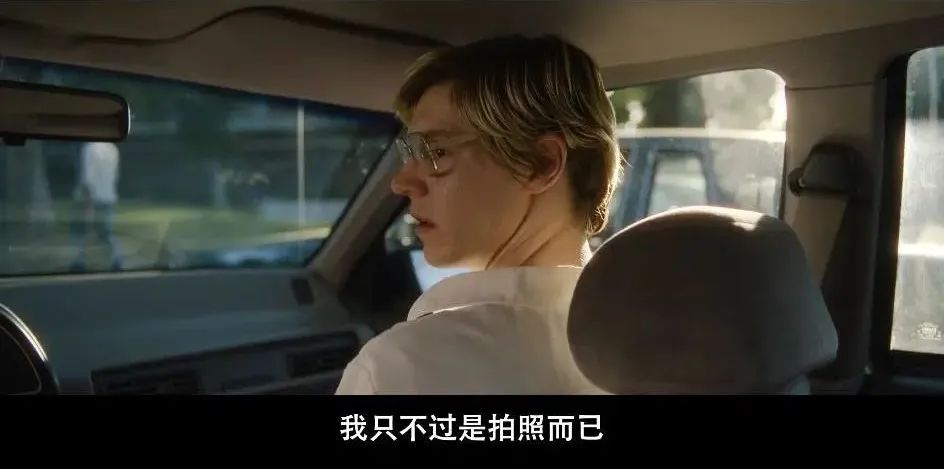 31年作品从未断过,这影史第一丑闻终于公开,满屏血色根本不敢看