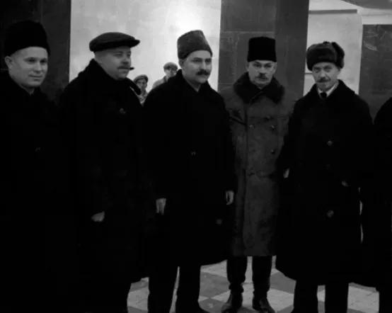 平平无奇地铁,真实的莫斯科地铁站