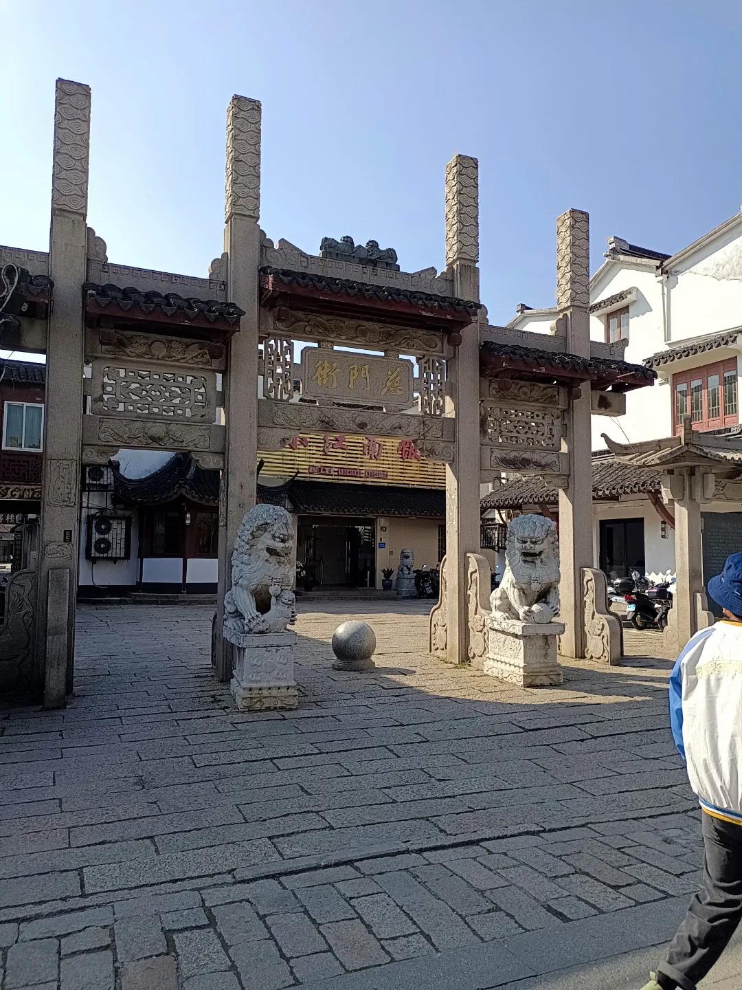 上海朱家角古镇，适合全家来的休闲小镇