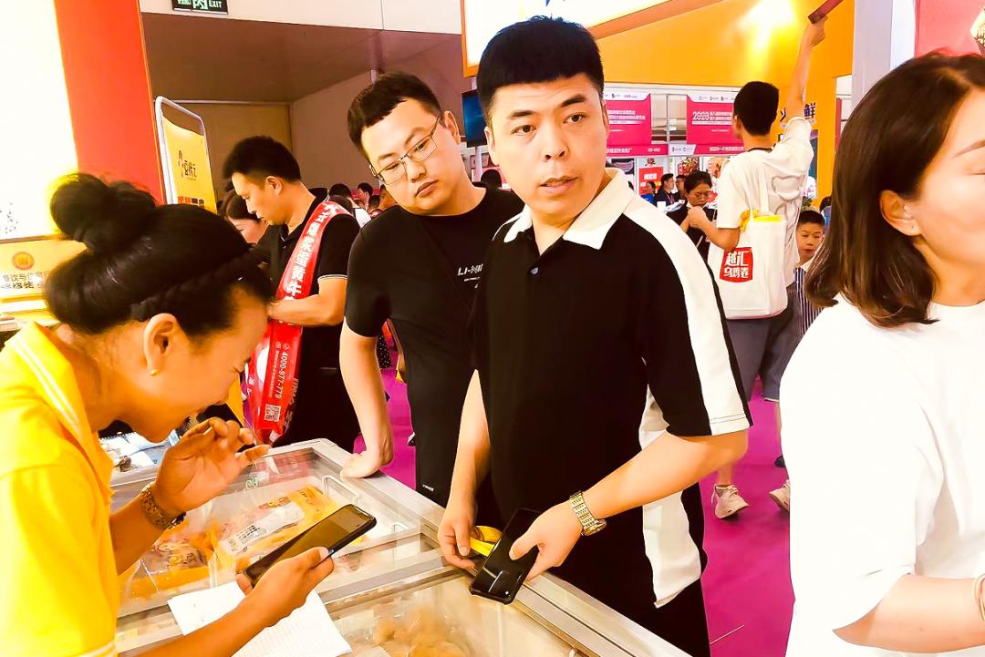 人气爆棚带你直击展会,必看的火锅食材展销会