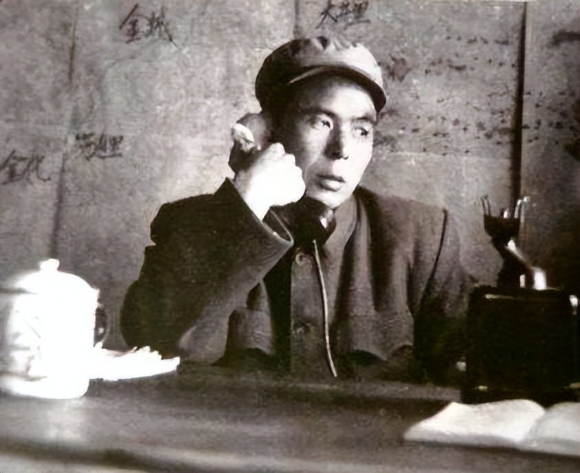 西安事变后，张学良向周恩来提出：能否派徐老虎帮我们