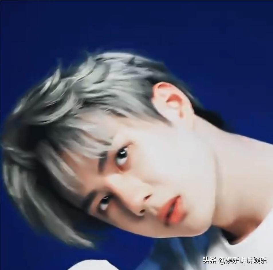 王一博街舞总决赛粉丝直拍,街舞现场王一博粉丝