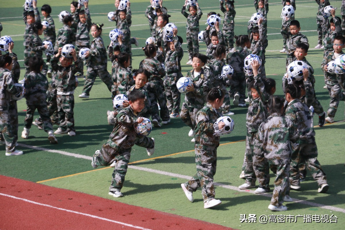 萌娃舞动秀,山东萌娃跳广场舞视频