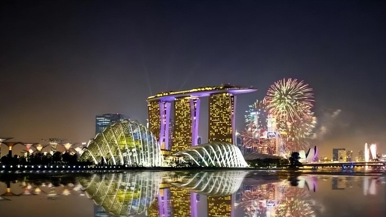 滨水休闲产业全球考察之旅(十一)新加坡滨海湾花园的新颖创意