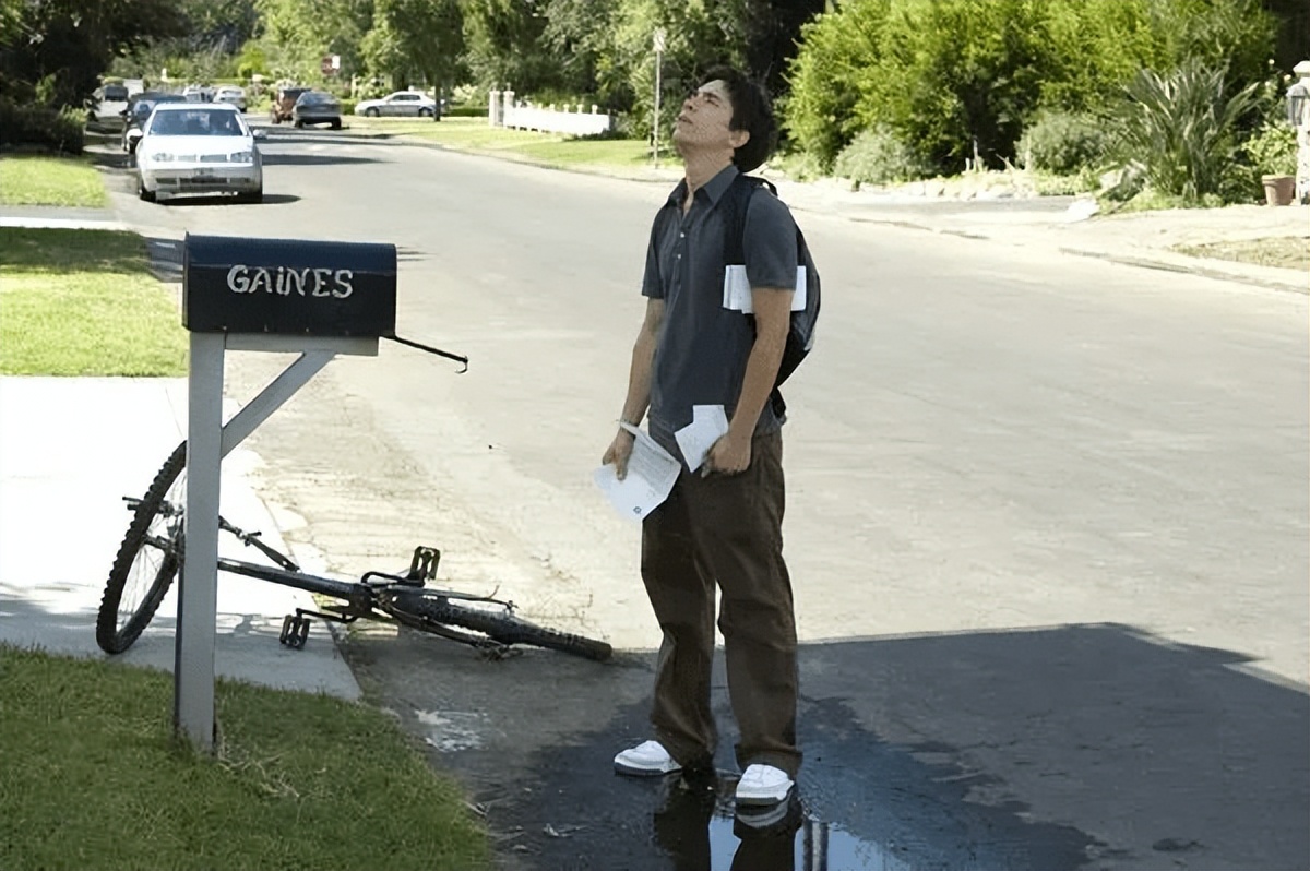 没考上大学?就自己办一个!男生自创“野鸡大学”,揭开爬藤陷阱