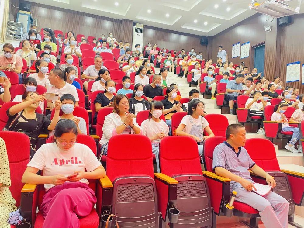 信阳市南湾湖风景区中学:少年心事当凌云,飞扬青春入南湖