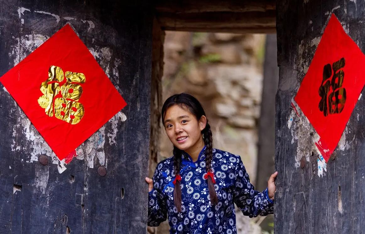 女人手指细长怎么个说法,为什么说女人手指短不缺吃喝穿