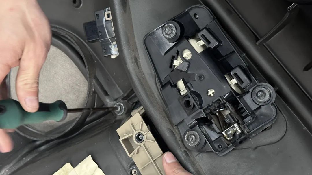 80年沃尔沃xc90出售,08款沃尔沃xc90二手多少钱