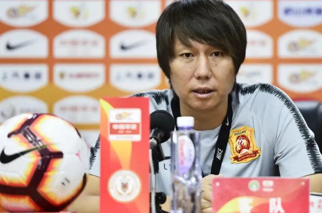 李铁后院起火，老乡曾举报其打5场假球，导致大连冲超推迟两年