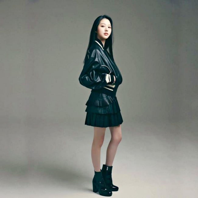 郑秀妍郑秀晶姐妹同台亲密,郑秀妍张俪cp