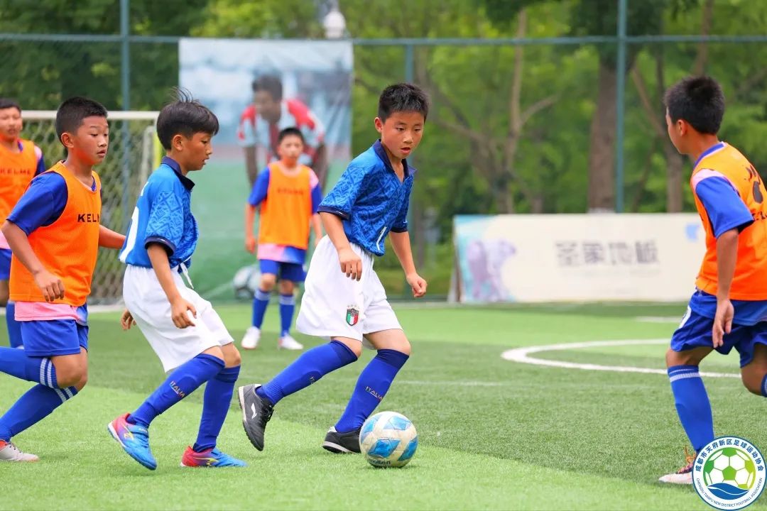东湖路小学校园足球总决赛,喜报校园足球冠军