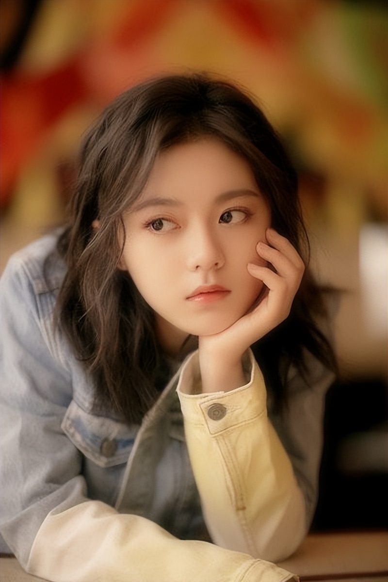 国民妹妹张子枫演技备受大众认可,演技派四小花旦张子枫