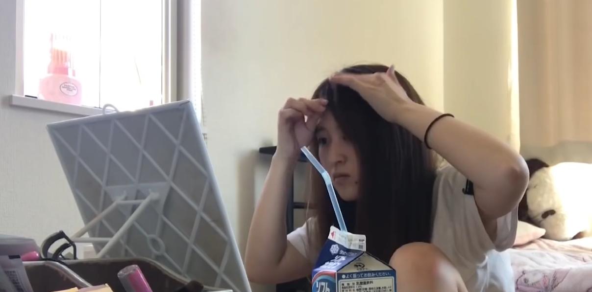 日本23岁啃老族,日本啃老族真实生活不工作无社交