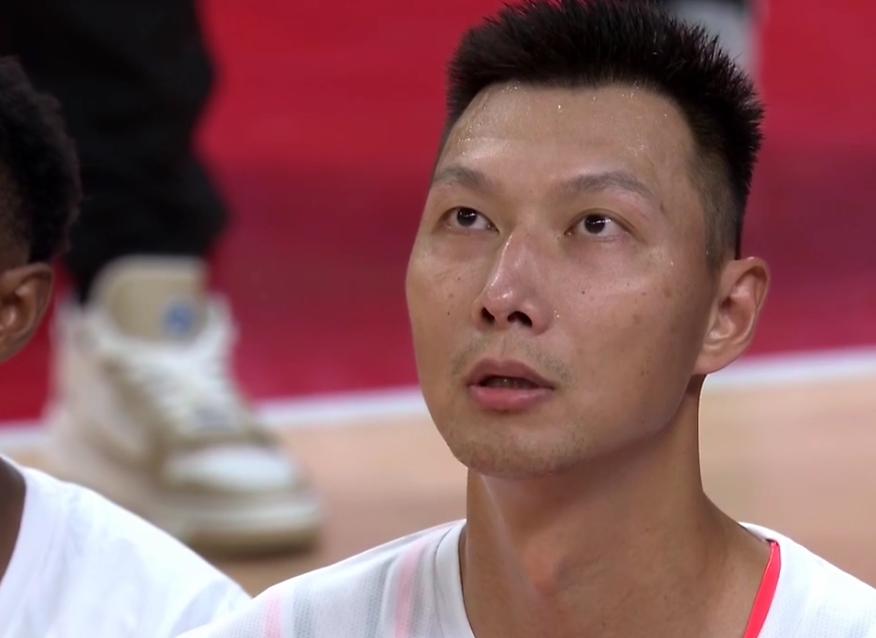 官宣！2米18内线悍将加盟福建队杜锋错失易建联接班人