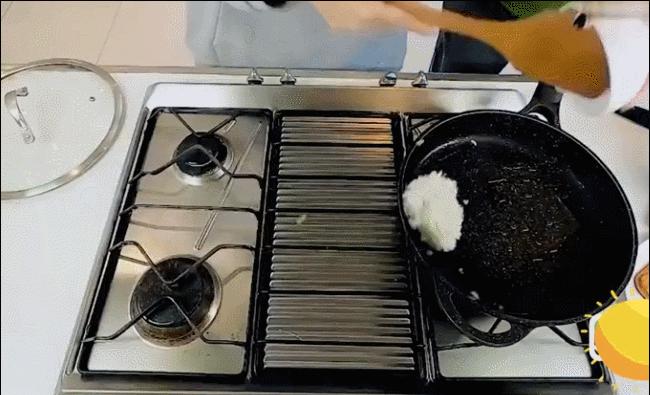 表面是女神,表面上是女神