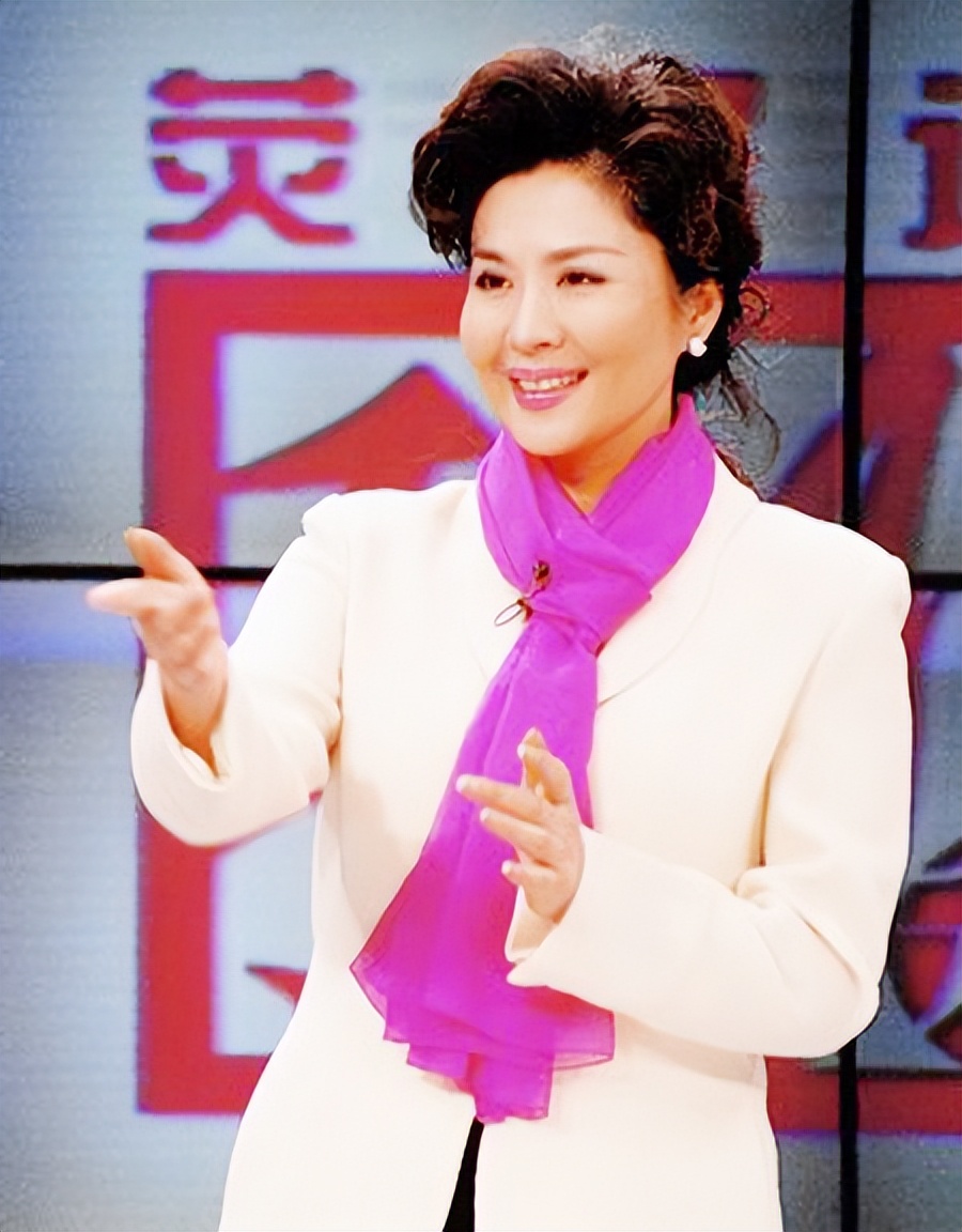 尤小刚与田歌离婚30年:他三婚娶小妻子64岁做父亲,她至今单身