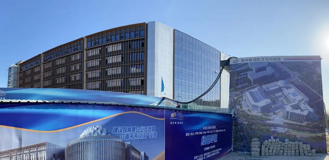 澶х孩闂ㄦ湇瑁呭煄鏂板潃,鍖椾含澶х孩闂ㄦ湇瑁呭煄鏂板潃