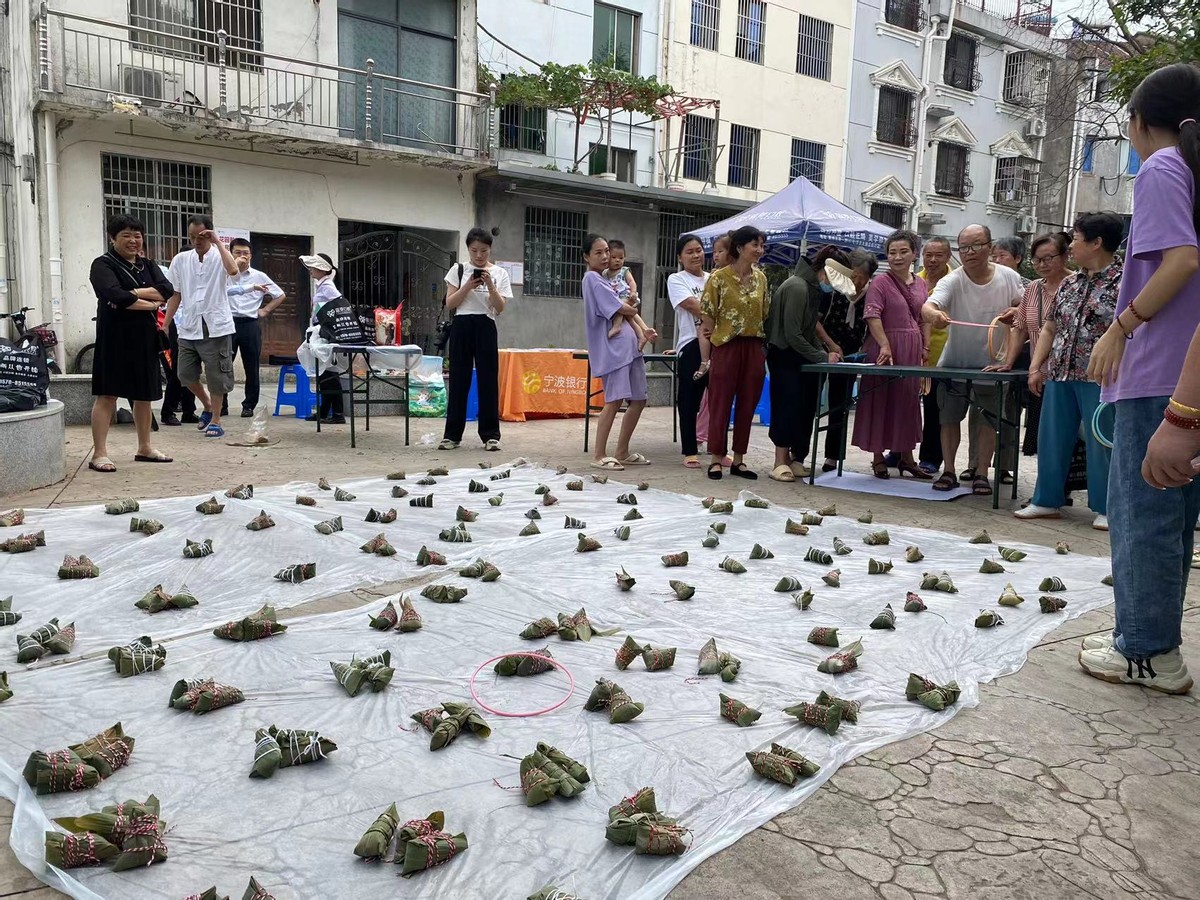 来联通营业厅别样端午放“粽”一夏