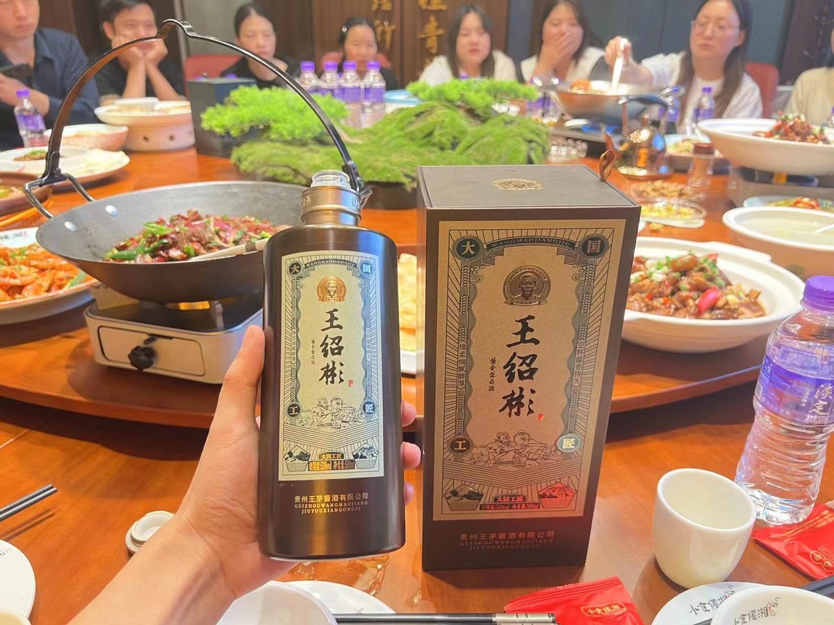 网上购买的白酒是正规的吗,买白酒怎么避免买到假的