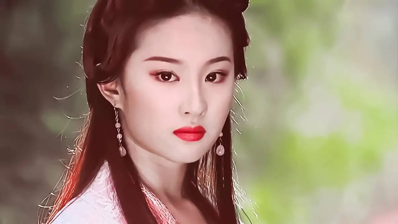 刘亦菲拍摄神雕侠侣现场照曝光 (刘亦菲拍神雕侠侣的时候有多大)