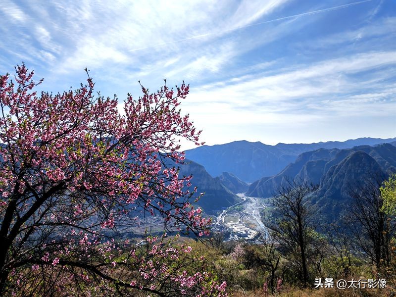 山西太行山大峡谷风景区拍照打卡,南岭太行山