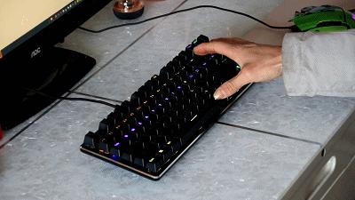 用了机械键盘就不想用薄膜键盘,用了就不想换的东西