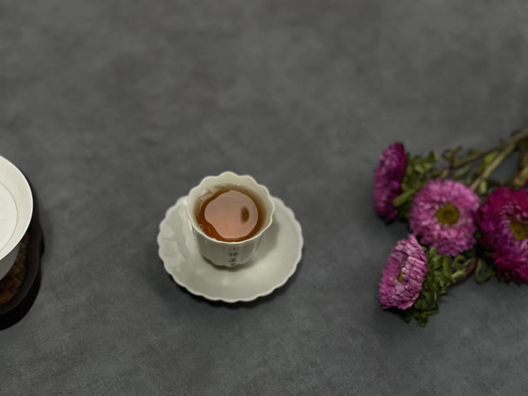 泡红茶用碱性水泡好吗,泡红茶一定要用玻璃杯吗