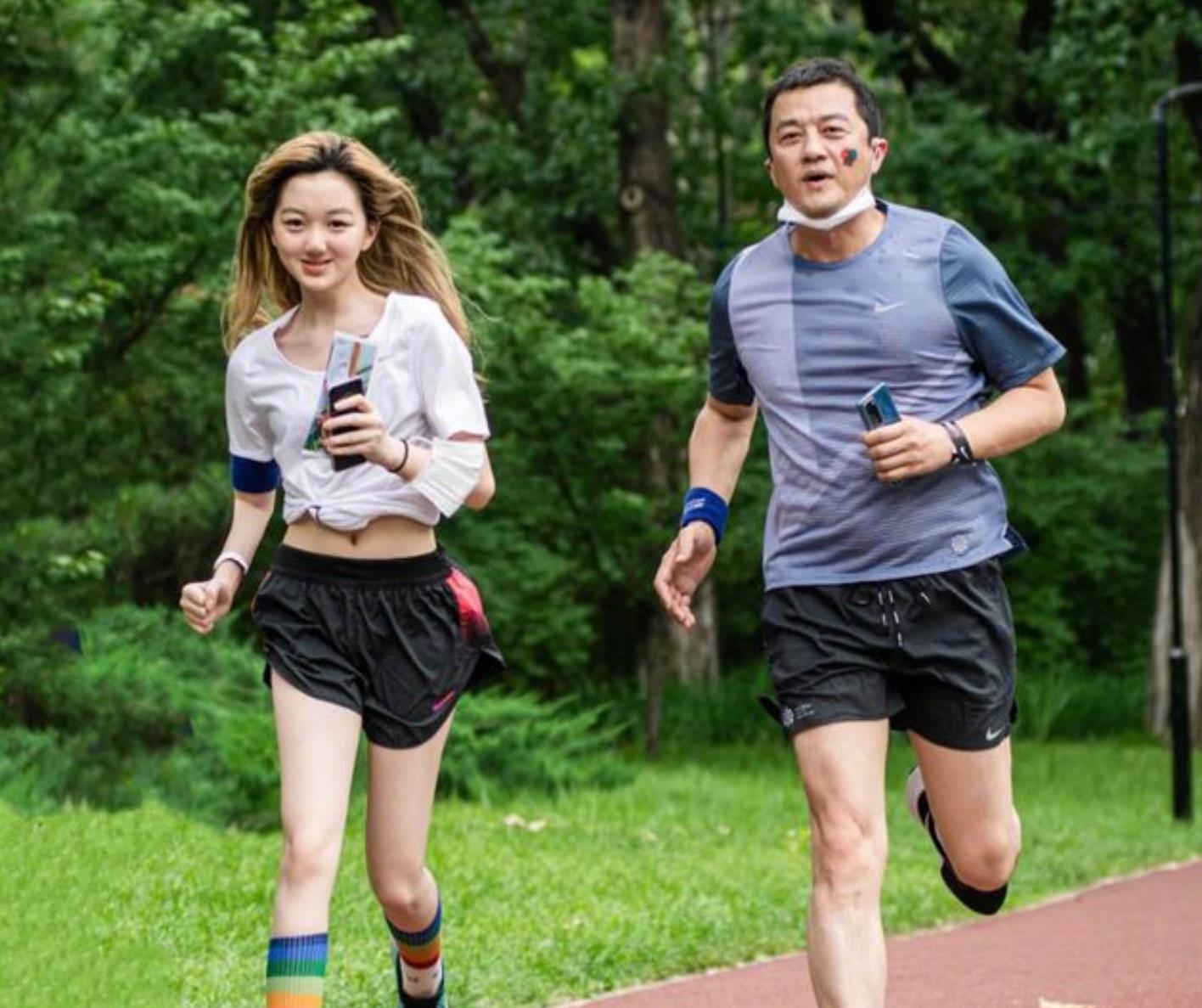 “负债侠”为去“老赖”污名，去和前妻们求援吗？