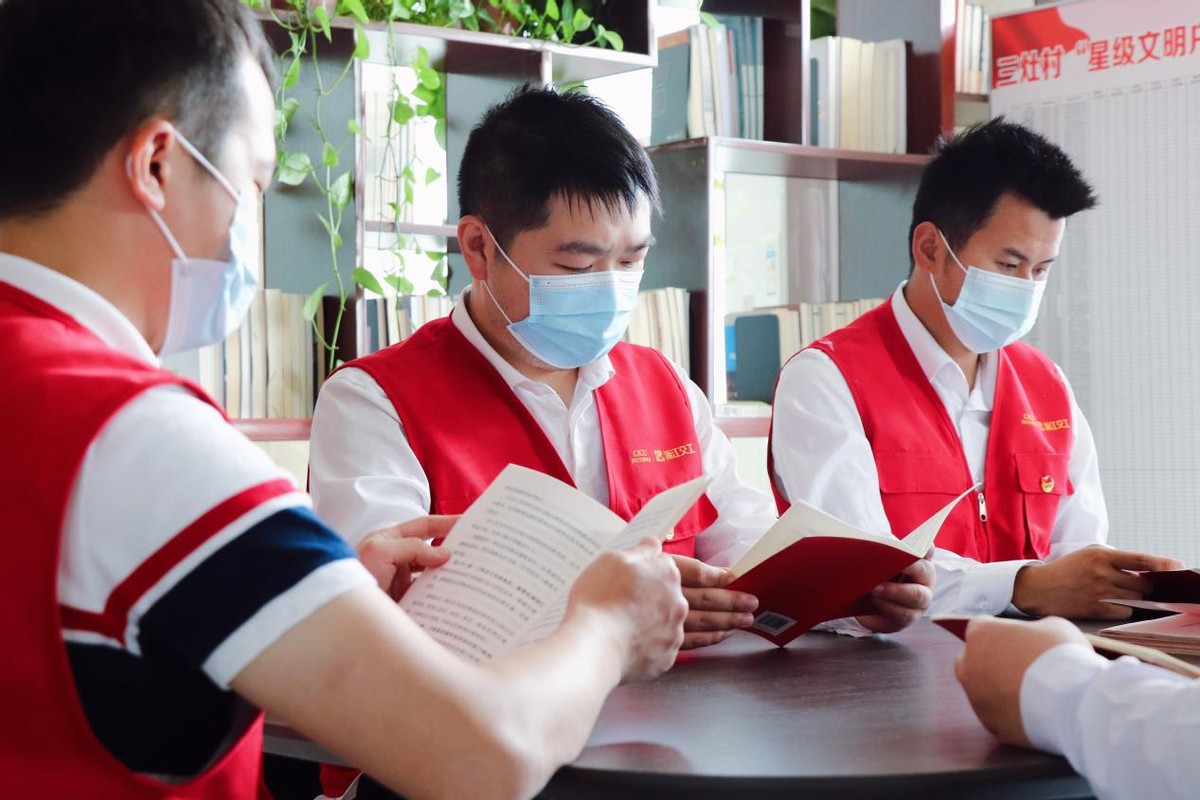 浙江国企坚持学习贯彻《*访信**工作条例》确保条例精神转化为建设交通强国的工作成效