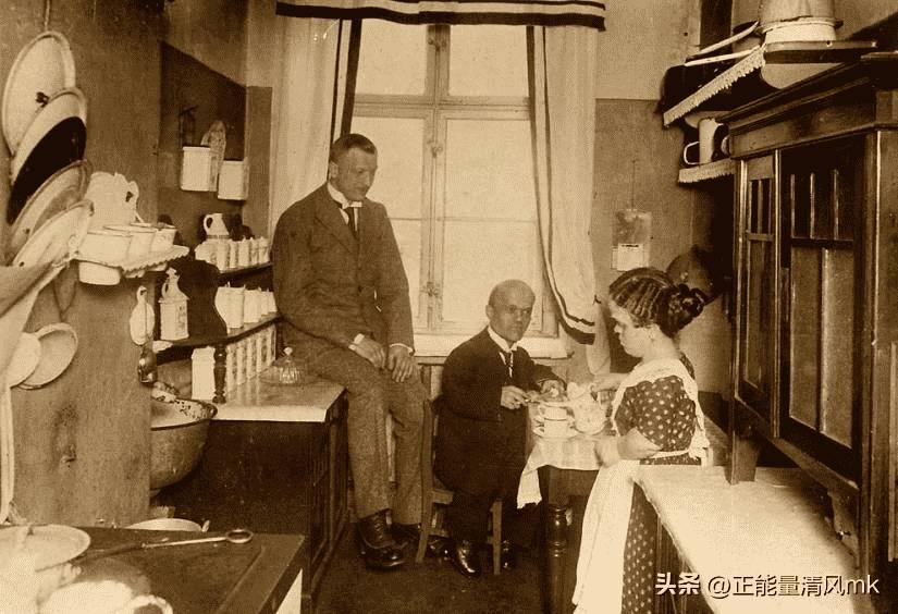 日军日记：*安妇慰**不服从管教，我很愤怒，用*刀刺**插入她的*体下**