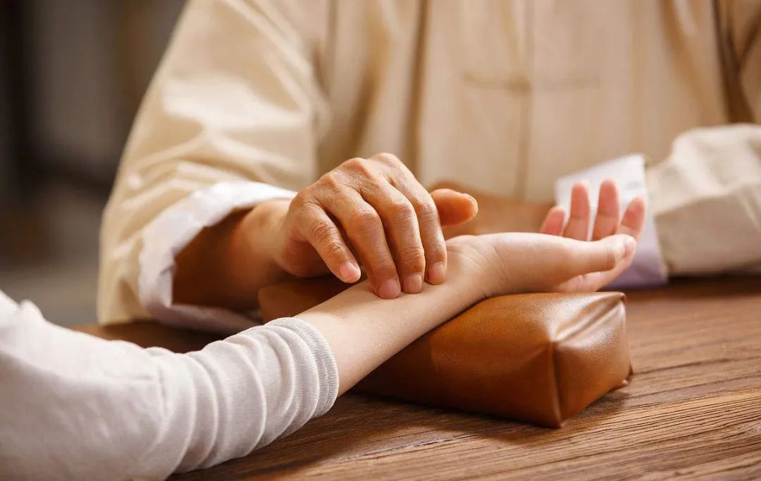 后浪弘扬中医文化,后浪弘扬中医