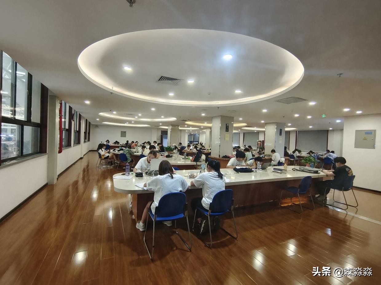 西京学院，C位出道，实现平凡且伟大的梦想