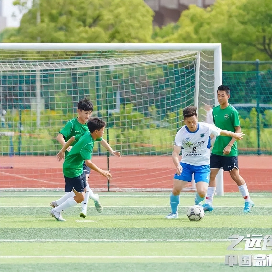 公益足球嘉年华,公益比赛现在开赛