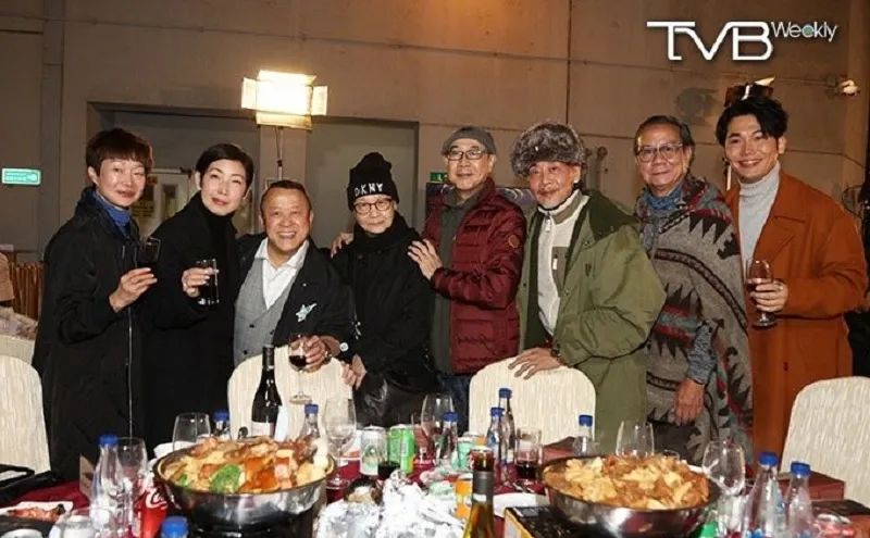 TVB年会晚宴星光黯淡，接地气似农村办酒席，被网友吐槽寒酸