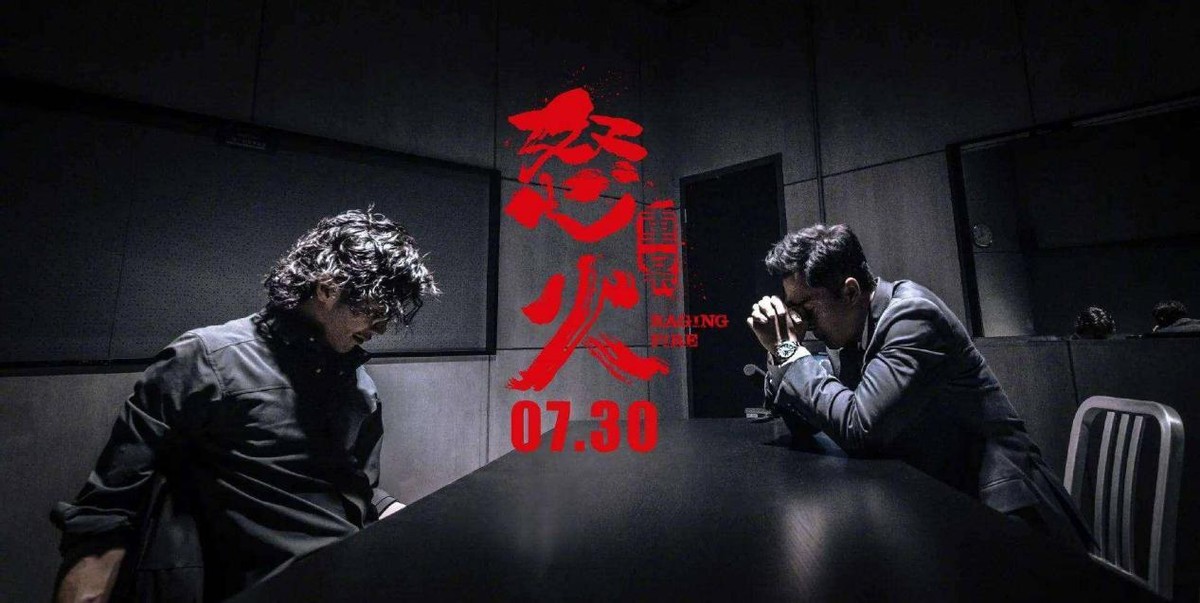 谢霆锋出道当歌手的时候,谢霆锋出道就做主角吗