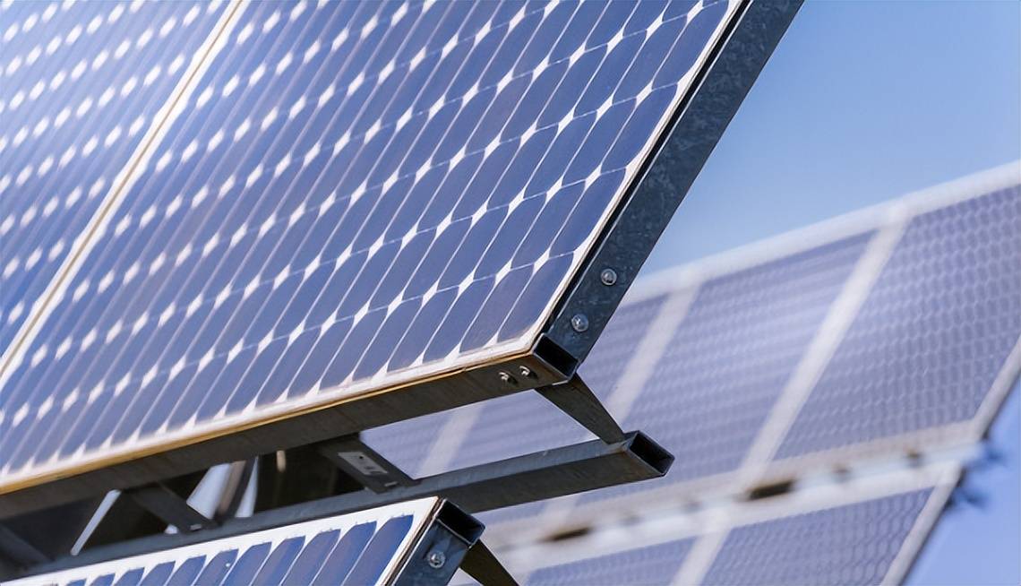 真空镀膜机小设备,真空镀膜机的操作其实并不困难